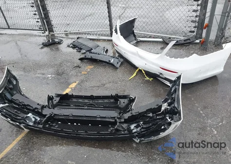 2018 Mercedes-Benz E 300 from USA, damaged, VIN WDDZF4JB7JA488409